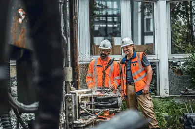 Bauer Resources Mitarbeiter auf Geothermie-Baustelle in Eschborn